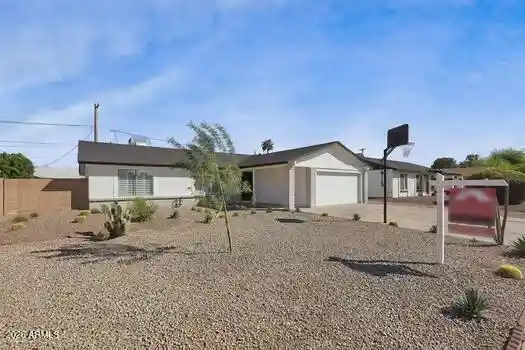 Photo 1 of Single family home for sale at 4218 W Grisworld Rd, Phoenix, AZ 85051 | MLS# 7089853 | Listing updated on 2026-10-24