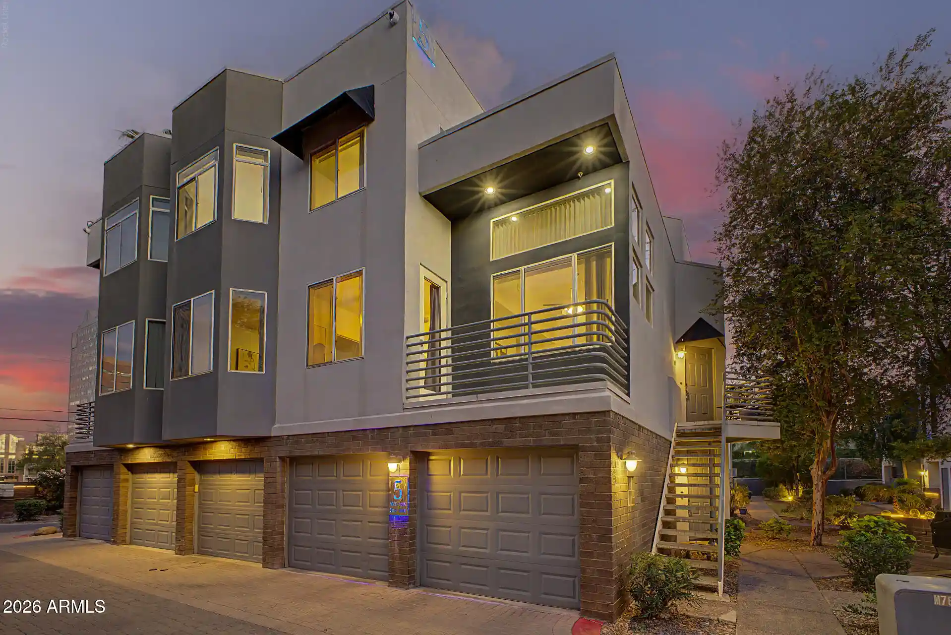 Listing Photo 1 - Condo for sale in 3633 N 3Rd Ave located at 3633 N 3Rd Ave, Phoenix, AZ 85013 - Unit #2031