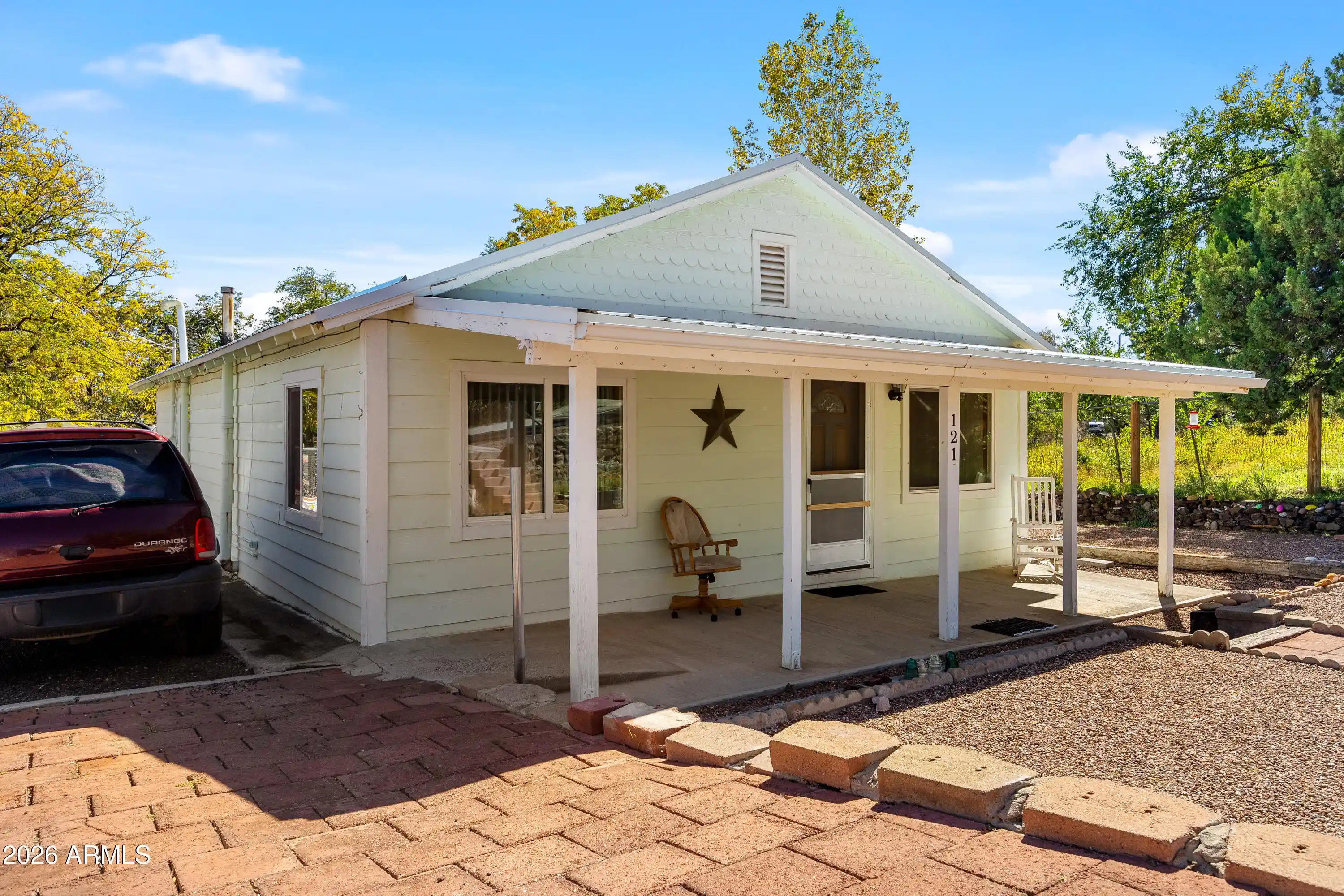 Photo 1 of Single family home for sale at 121 N 8th Street, Show Low, AZ 85901 | MLS# 7093164 | Listing updated on 2026-10-19