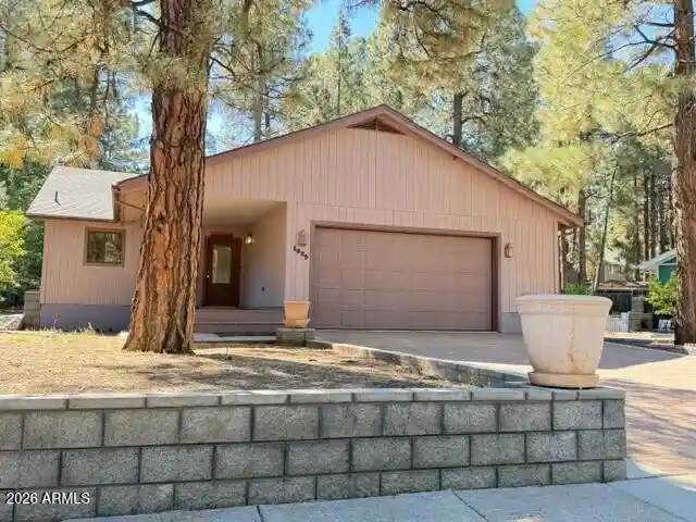 Photo 1 of Single family home for sale at 1925 W University Hts Dr N, Flagstaff, AZ 86005 | MLS# 7091129 | Listing updated on 2026-10-11
