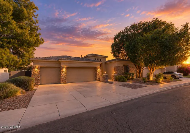 Photo 1 of Single family home for sale at 462 W Carob Dr, Chandler, AZ 85248 | MLS# 7091499 | Listing updated on 2026-10-29