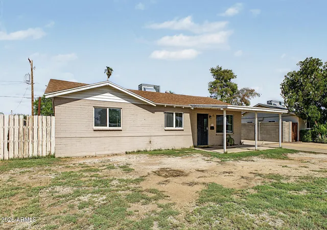 Photo 3 of Single family home for sale at 3402 W Solano Dr S, Phoenix, AZ 85017 | MLS# 7093213 | Listing updated on 2026-10-29