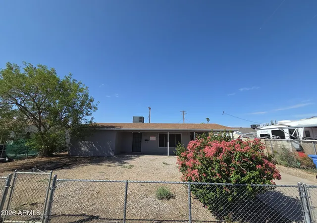 Photo 1 of Sale Pending at 5210 W Windsor Ave, Phoenix, AZ 85035 | MLS# 7092138 | Listing updated on 2026-10-28