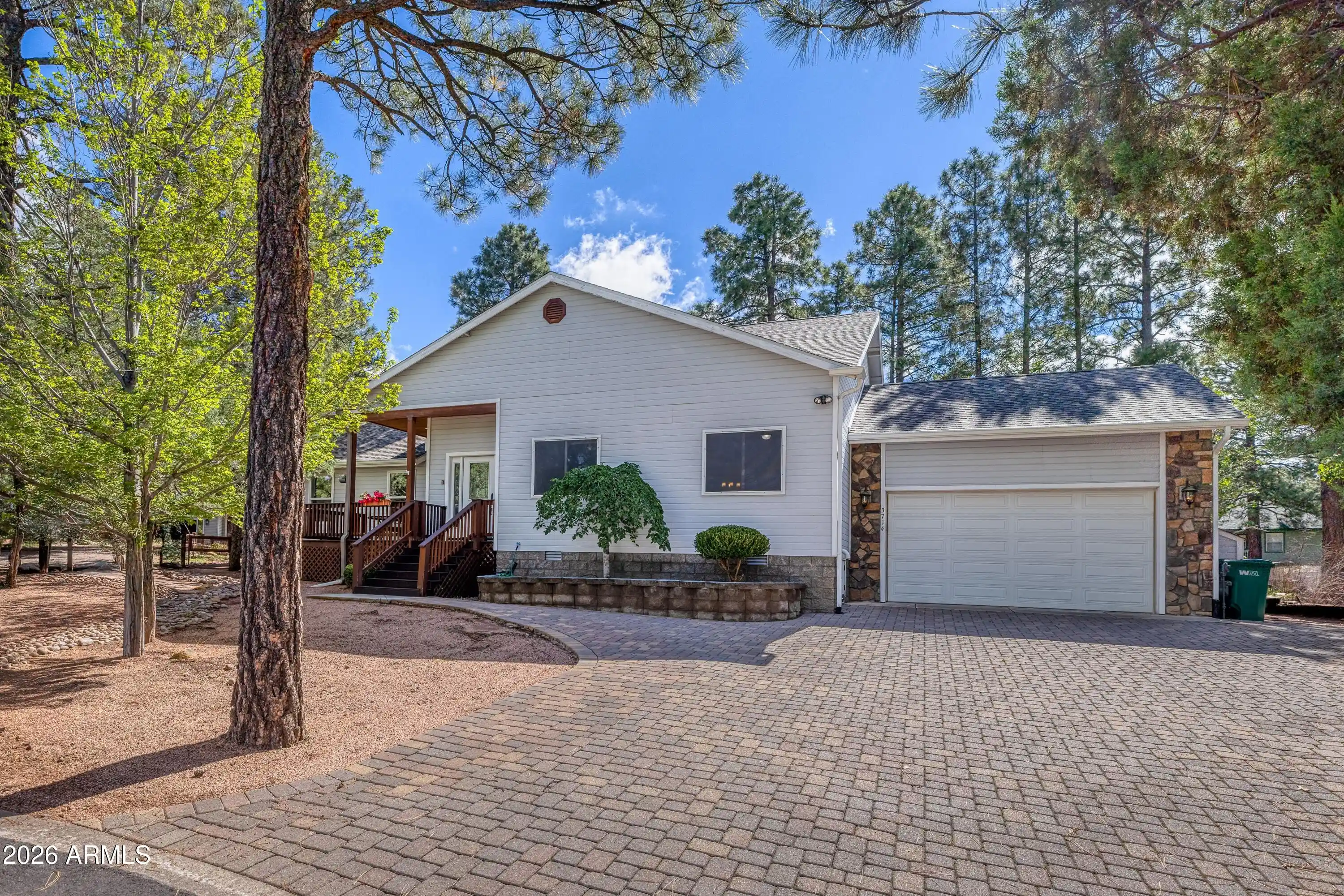 Photo 1 of Single family home for sale at 3714 W Country Clb Dr, Show Low, AZ 85901 | MLS# 7092357 | Listing updated on 2026-10-11