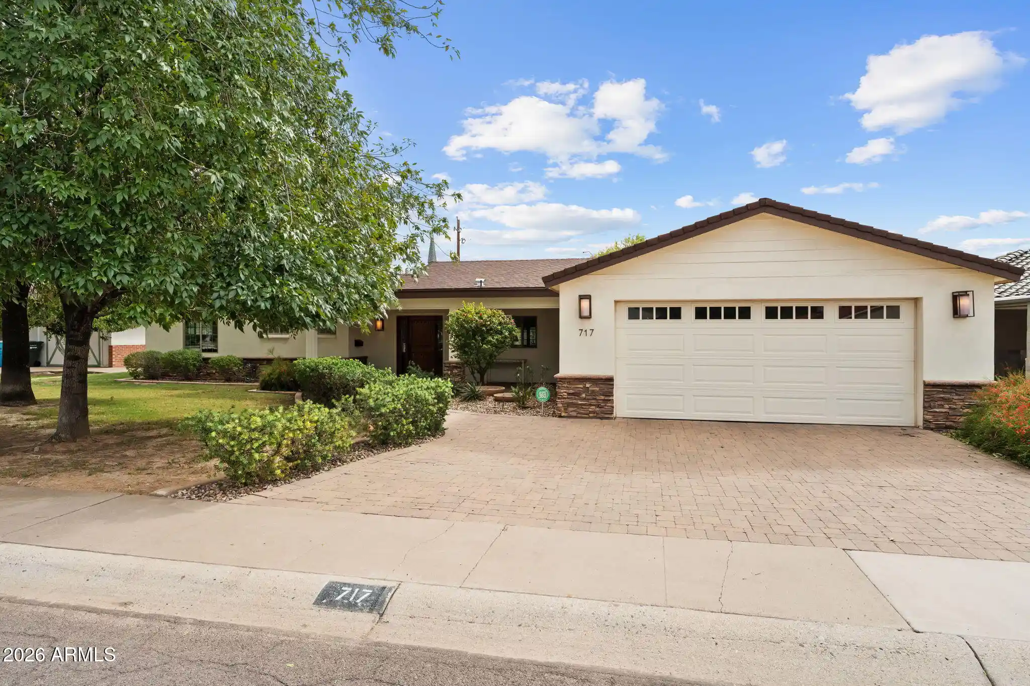 Single family home for sale at 717 W Flynn Ln, Phoenix, AZ 85013 | MLS# 7095738