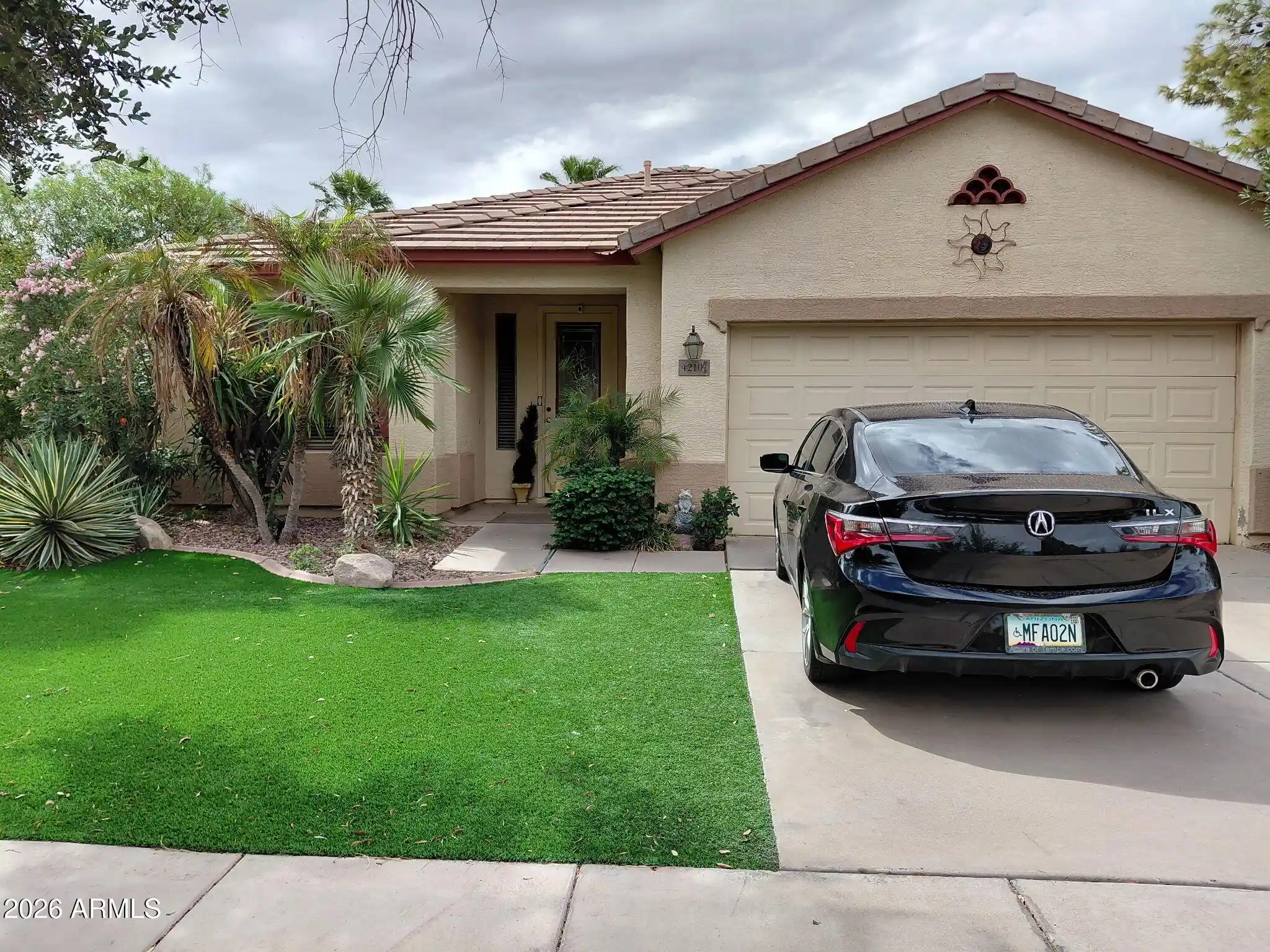 Photo 1 of Single family home for sale at 4210 S Splendor Pl, Gilbert, AZ 85297 | MLS# 7092763 | Listing updated on 2026-10-20