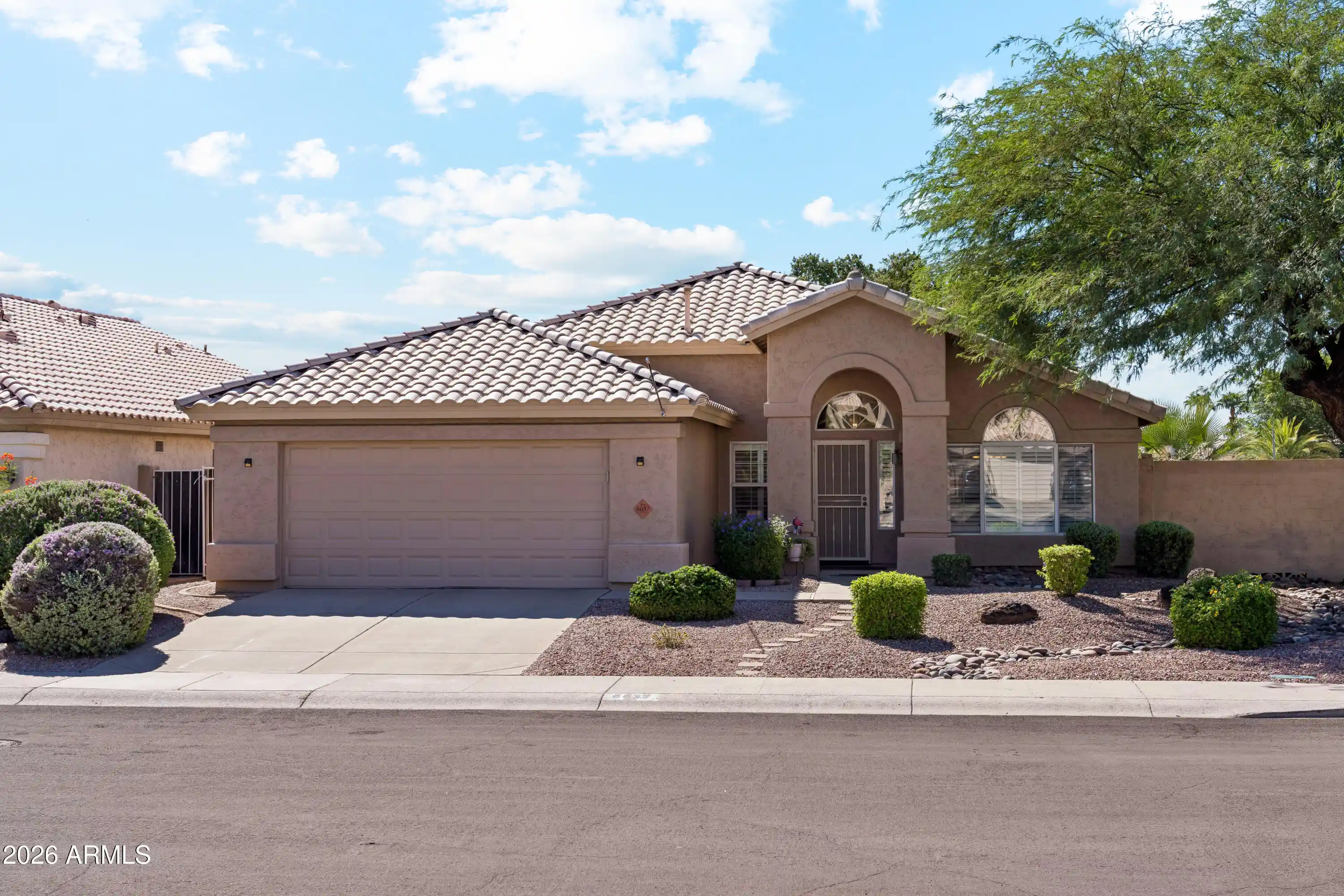 Photo 1 of Sale Pending at 6637 W Crest Ln, Glendale, AZ 85310 | MLS# 7094213 | Listing updated on 2026-10-20