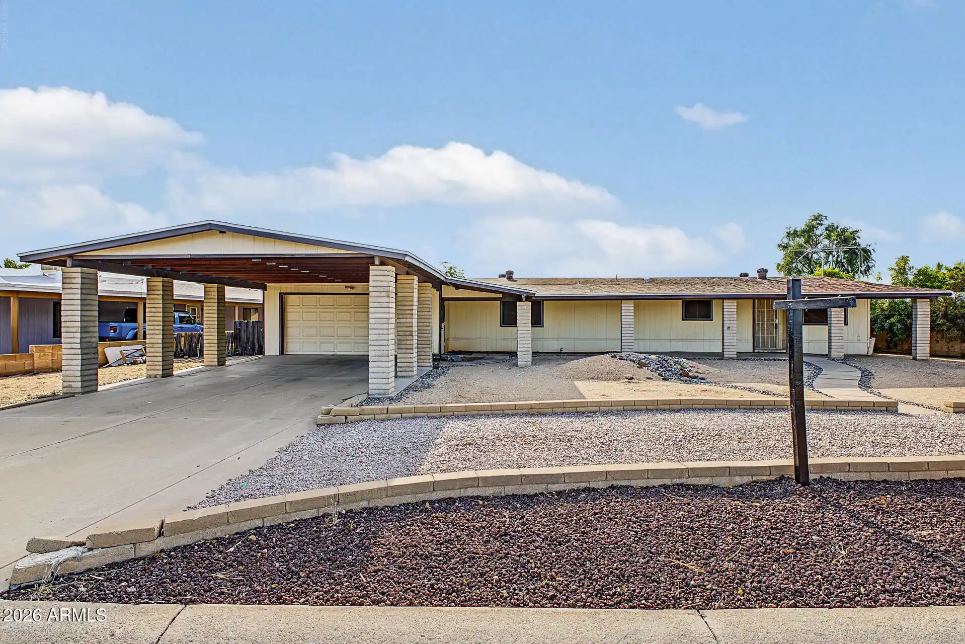Photo 1 of Manufactured home for sale at 401 E Michigan Ave, Phoenix, AZ 85022 | MLS# 7093371 | Listing updated on 2026-10-14