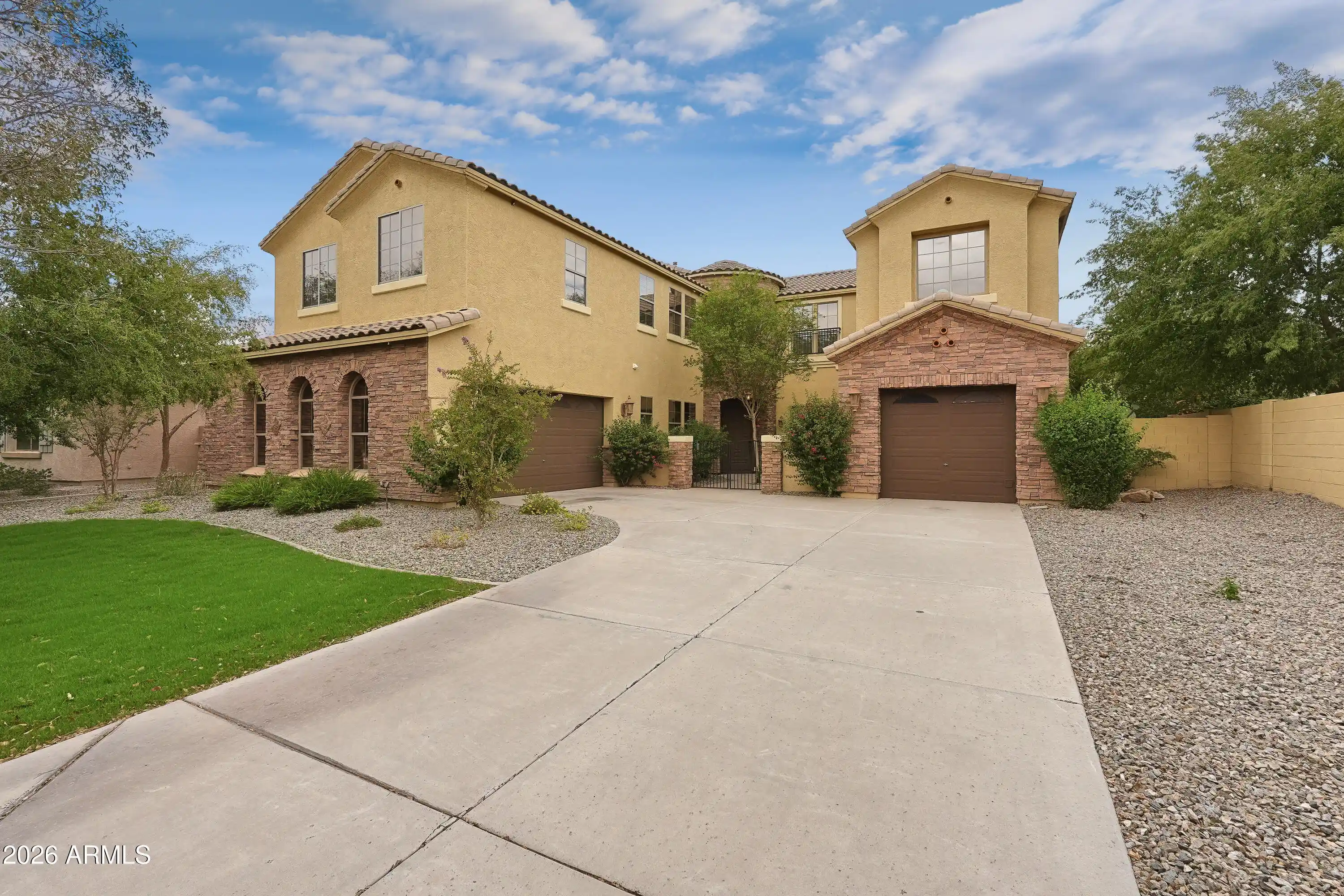 Photo 1 of Single family home for sale at 2854 E Flower St, Gilbert, AZ 85298 | MLS# 7097568 | Listing updated on 2026-10-23