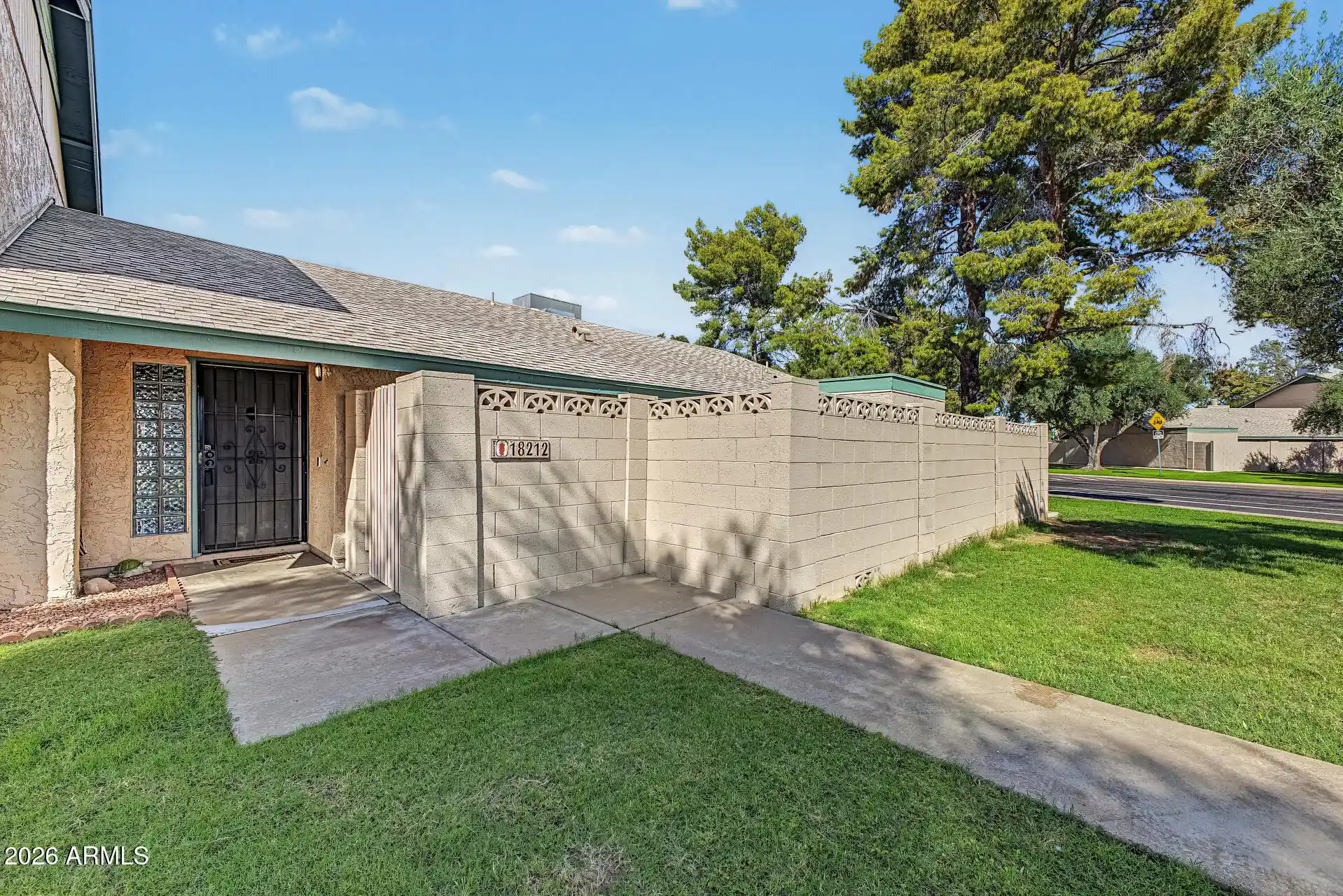 Townhouse for sale at 18212 N 45th Avenue, Glendale, AZ 85308 | MLS# 7094191