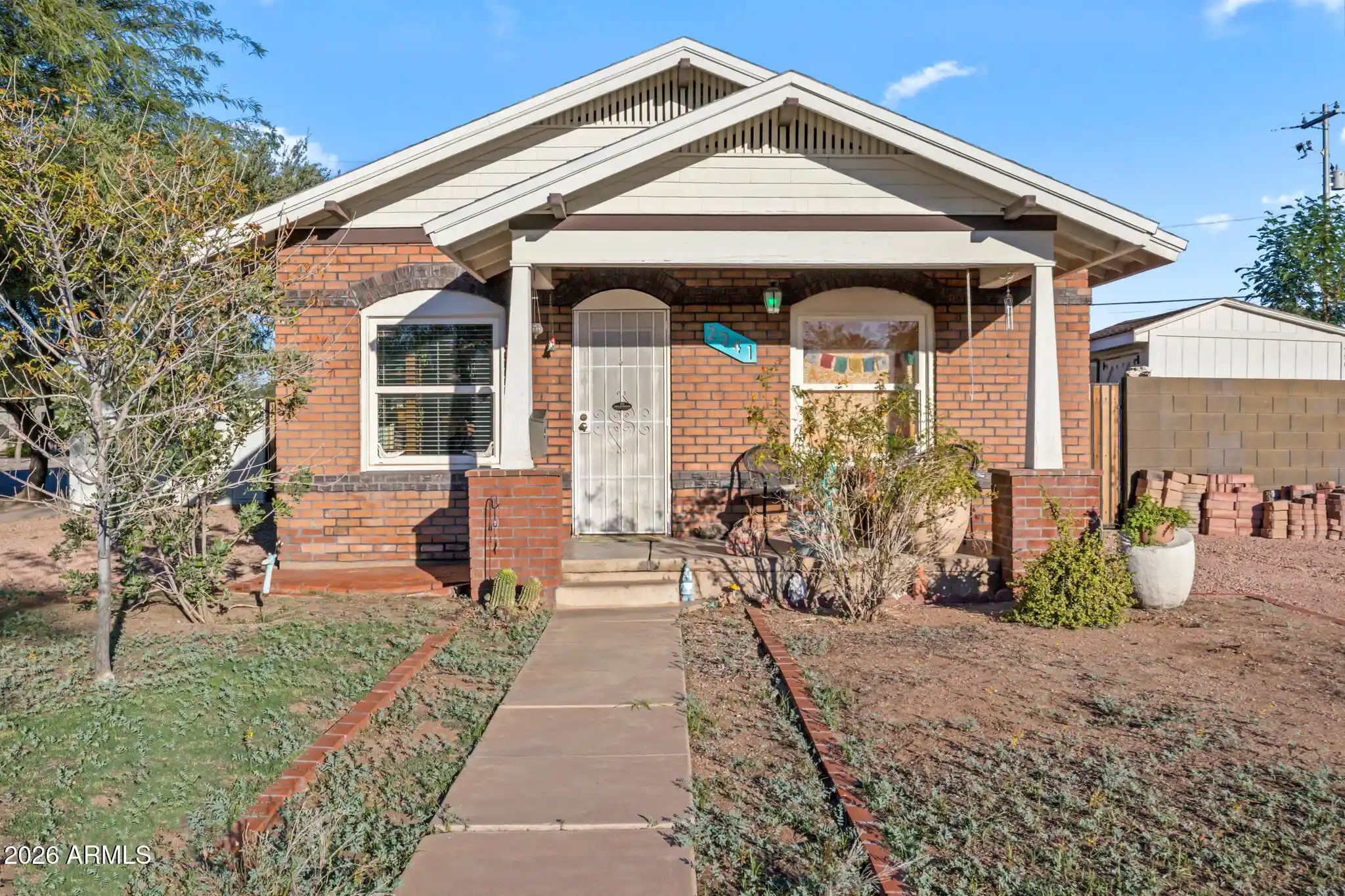 Photo 1 of Single family home for sale at 2341 N Edgemere St, Phoenix, AZ 85006 | MLS# 7094907 | Listing updated on 2026-10-19