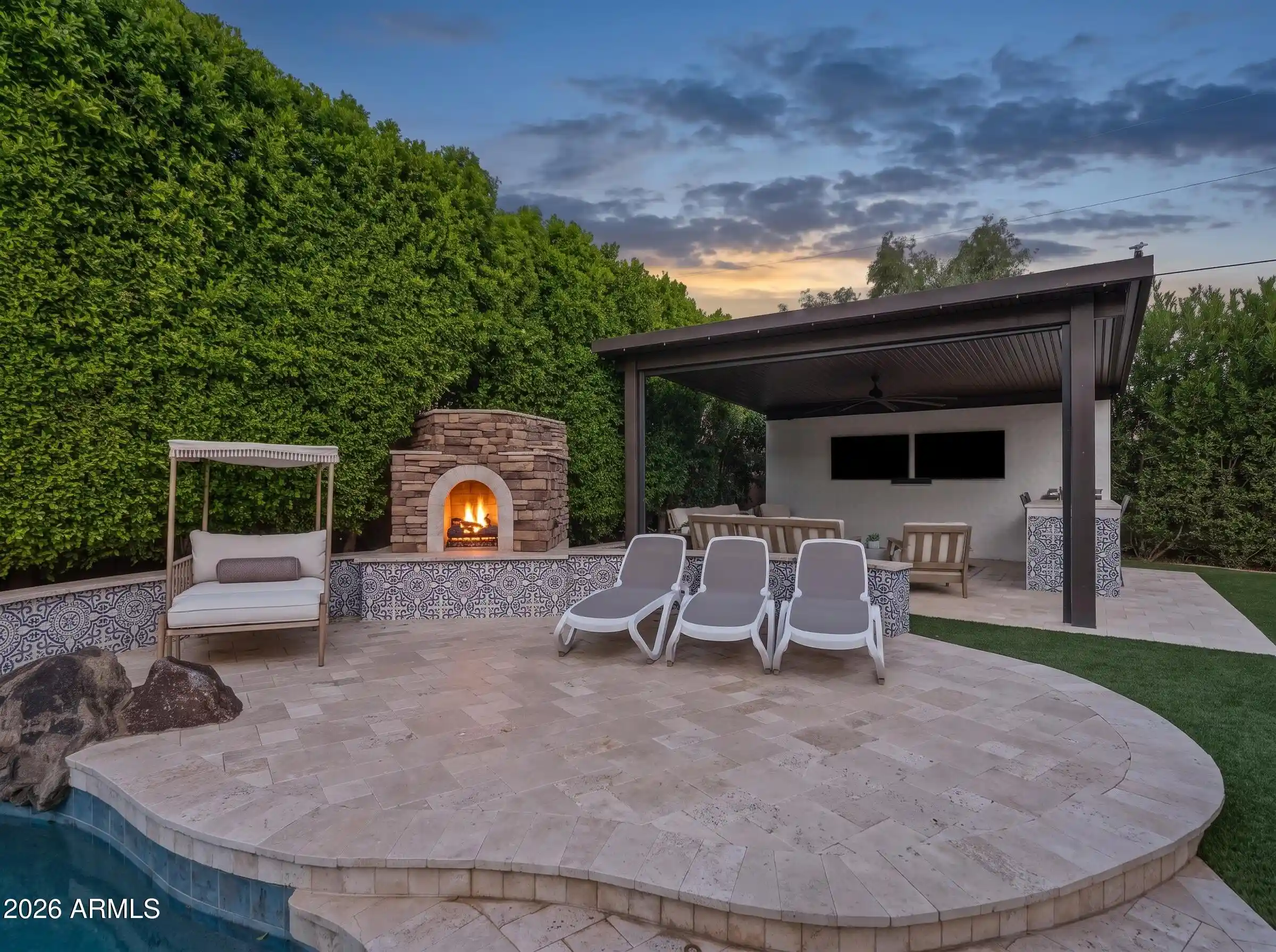 Photo 1 of Single family home for sale at 3984 E Meadowview Dr, Gilbert, AZ 85298 | MLS# 7095458 | Listing updated on 2026-10-20