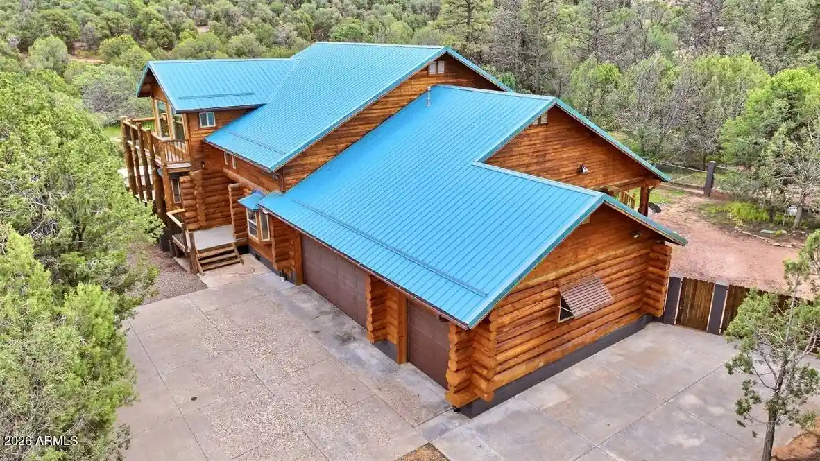 Photo 1 of Single family home for sale at 895 Dreamy Draw, Show Low, AZ 85901 | MLS# 7095284 | Listing updated on 2026-10-17