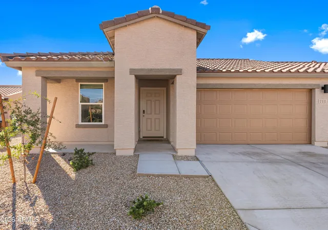 Single family home for sale at 711 Dylan Ct, Wickenburg, AZ 85390 | MLS# 7097724
