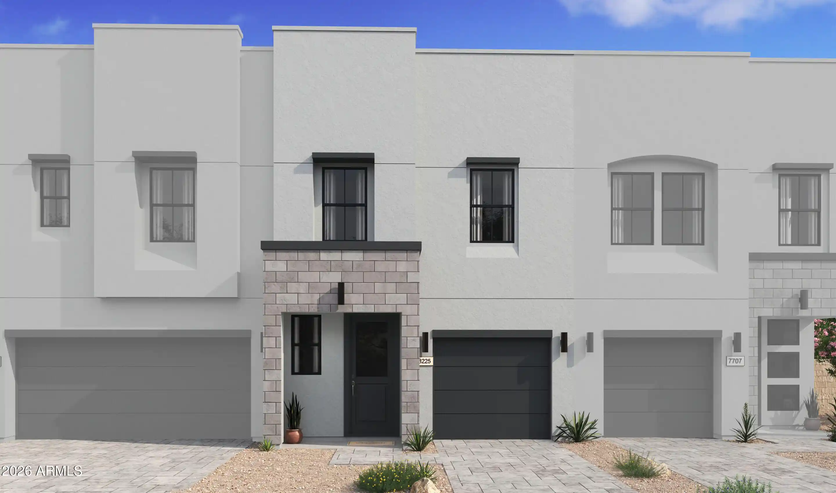 Townhouse for sale at 5815 S 35th Way, Phoenix, AZ 85040 | MLS# 7095914