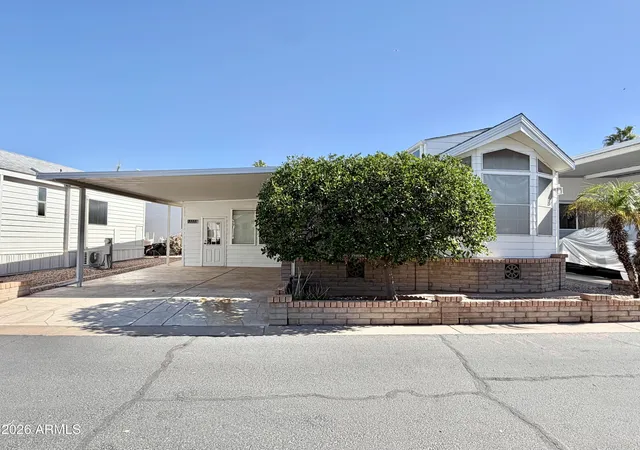 Photo 1 of Manufactured home for sale at 111 S Greenfield Rd #555, Mesa, AZ 85206 | MLS# 7099260 | Listing updated on 2026-10-28