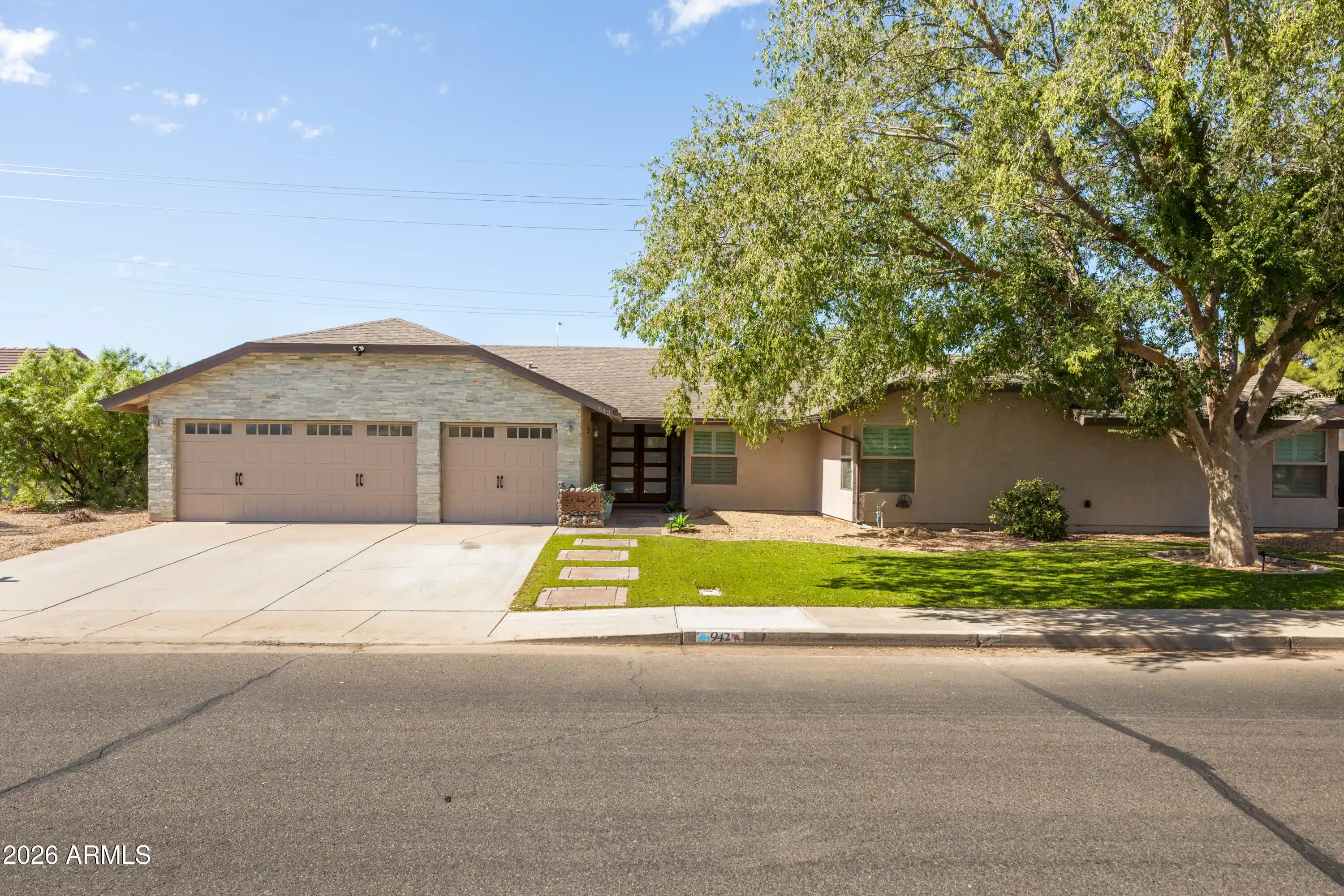 Single family home for sale at 942 N Jesse St, Chandler, AZ 85225 | MLS# 7099842