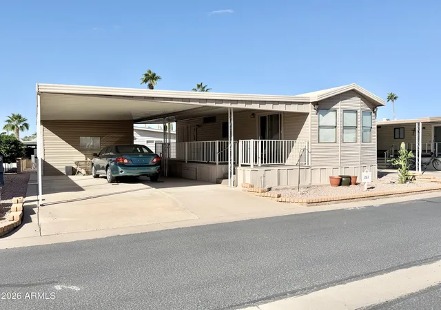 Photo 1 of Manufactured home for sale at 111 S Greenfield Rd #261, Mesa, AZ 85206 | MLS# 7098230 | Listing updated on 2026-10-26