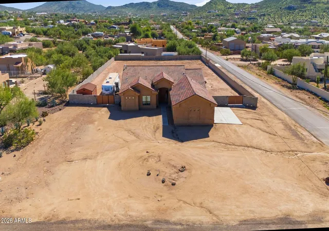 Single family home for sale at 1207 E Gaffney Rd, New River, AZ 85087 | MLS# 7098497