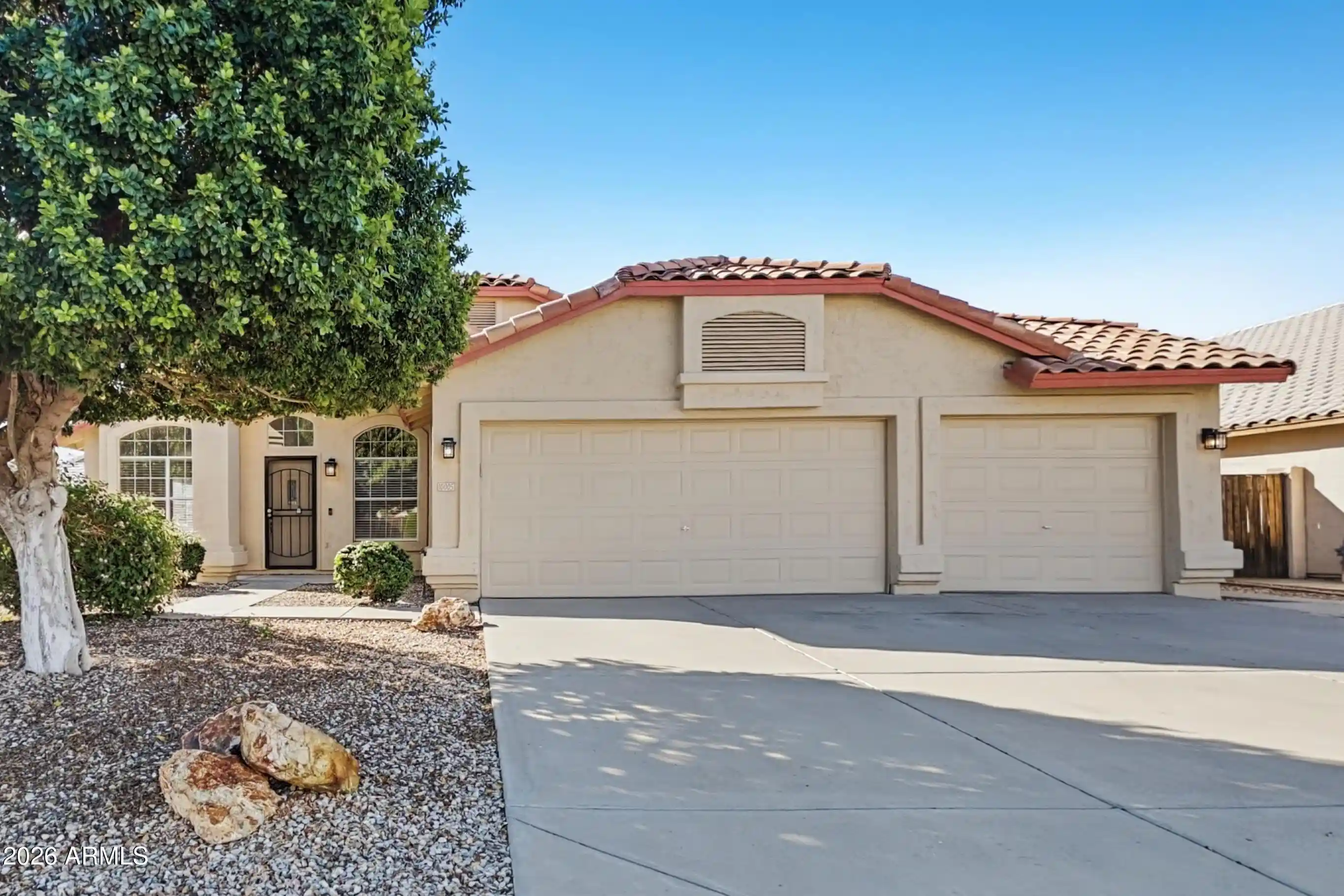 Photo 1 of Single family home for sale at 10005 W Mohawk Ln, Peoria, AZ 85382 | MLS# 7096678 | Listing updated on 2026-10-22