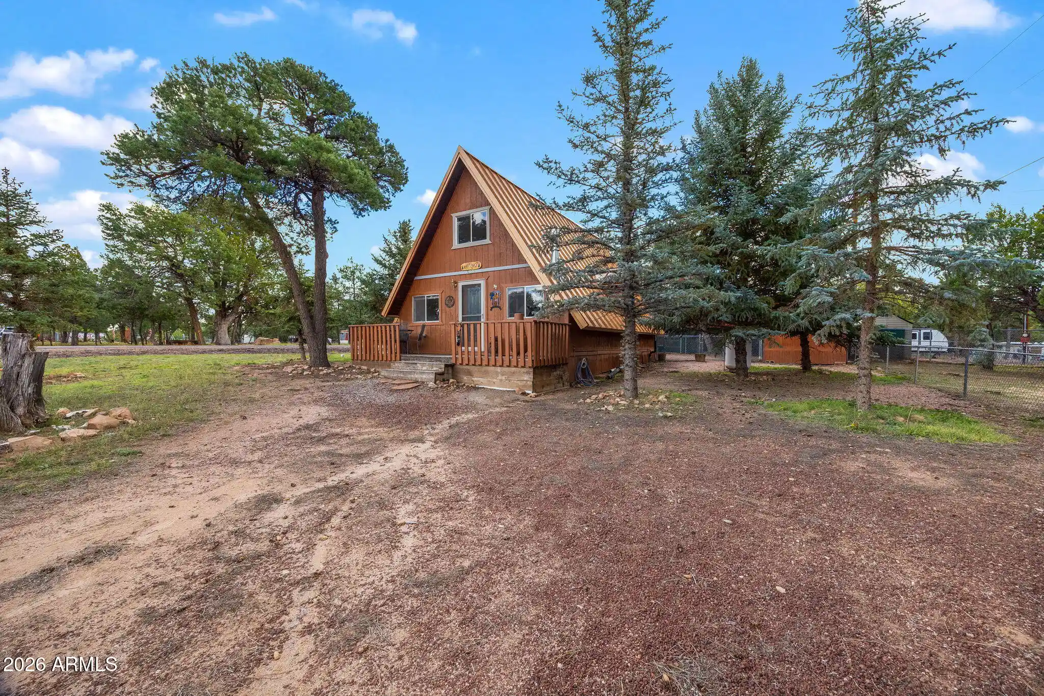 Photo 1 of Single family home for sale at 3377 Rim Lakes Dr, Overgaard, AZ 85933 | MLS# 7096709 | Listing updated on 2026-10-22