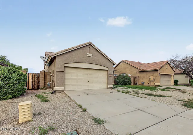 Photo 1 of Single family home for sale at 11566 W La Reata Ave, Avondale, AZ 85392 | MLS# 7097869 | Listing updated on 2026-10-28