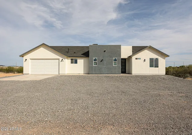 Photo 1 of Single family home for sale at 8225 S 351st Lane, Tonopah, AZ 85354 | MLS# 7100208 | Listing updated on 2026-10-30