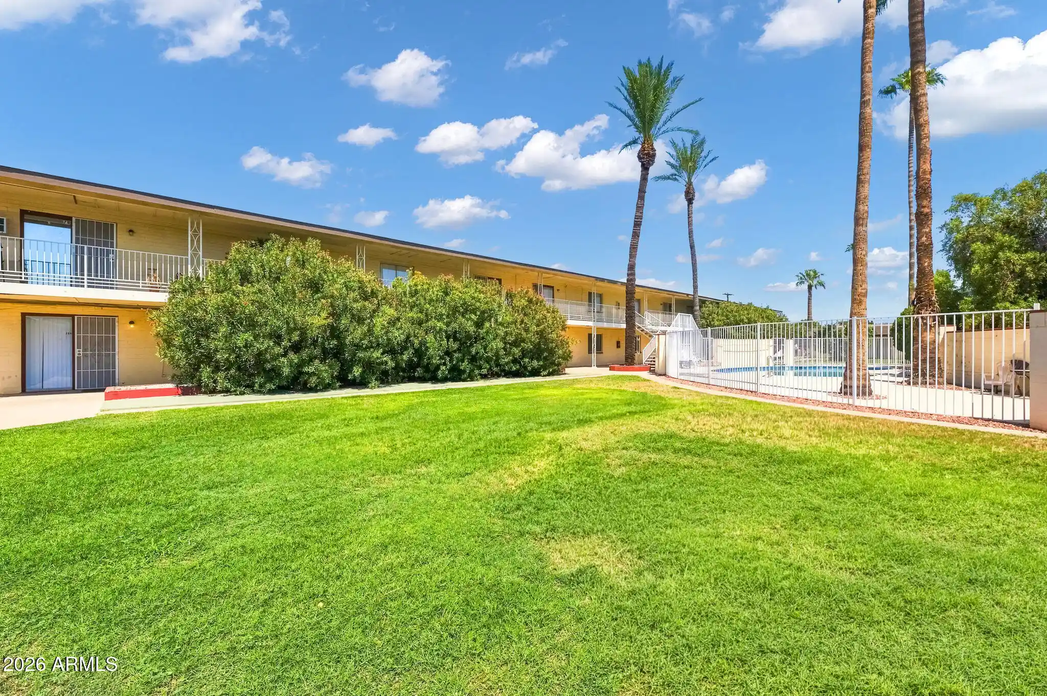 Townhouse for sale at 1123 E Sierra Vista Dr, Phoenix, AZ 85014 | MLS# 7098169
