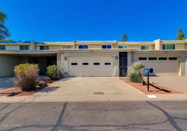 Townhouse for sale at 7624 N 19th Drive, Phoenix, AZ 85021 | MLS# 7097905