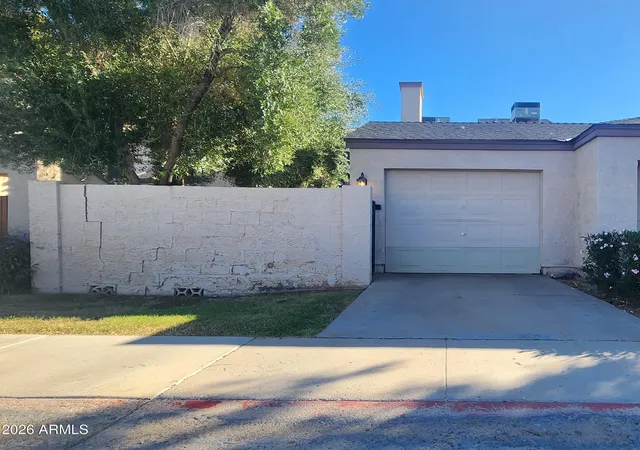 Townhouse for sale at 3211 E Juniper Ave #104, Phoenix, AZ 85032 | MLS# 7098796