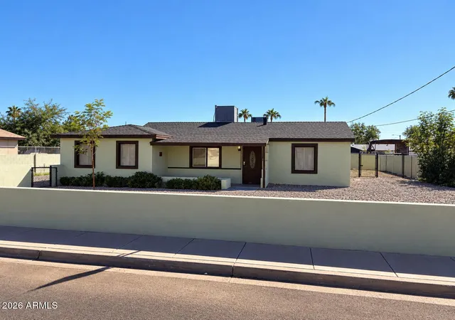 Photo 1 of Single family home for sale at 1517 W Sahuaro Dr, Phoenix, AZ 85029 | MLS# 7099015 | Listing updated on 2026-10-28