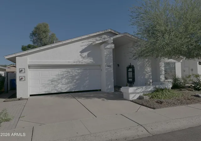 Single family home for sale at 506 W Fellars Dr, Phoenix, AZ 85023 | MLS# 7099295