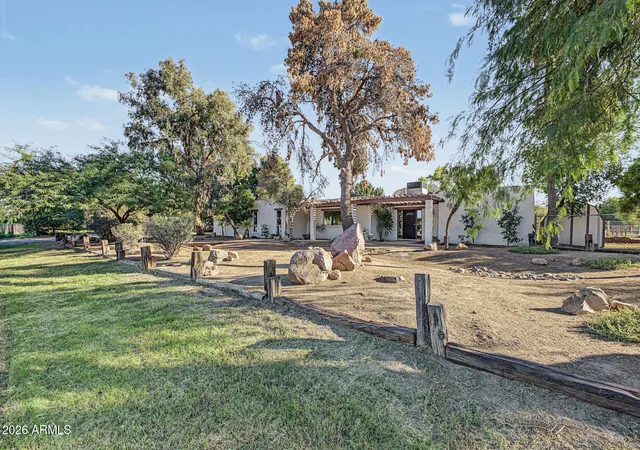 Single family home for sale at 6445 W Vineyard Rd, Laveen, AZ 85339 | MLS# 7100347