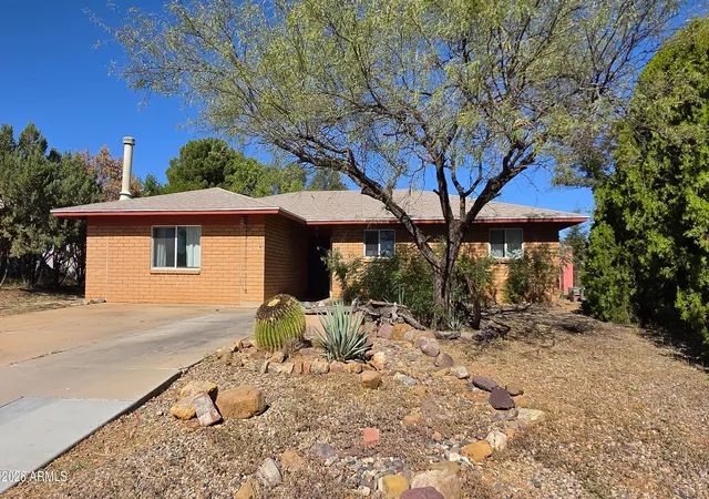 Photo 1 of Single family home for sale at 1181 Cholla Cir, Sierra Vista, AZ 85635 | MLS# 7099135 | Listing updated on 2026-10-28