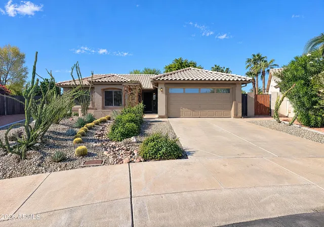 Photo 1 of Single family home for sale at 7746 W Wahalla Ln, Glendale, AZ 85308 | MLS# 7099145 | Listing updated on 2026-10-28