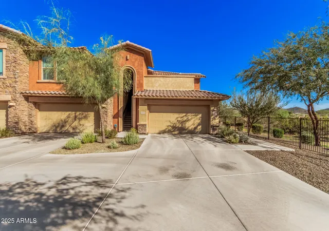 Townhouse for sale at 2425 W Bronco Butte Trl #2010, Phoenix, AZ 85085 | MLS# 7099157