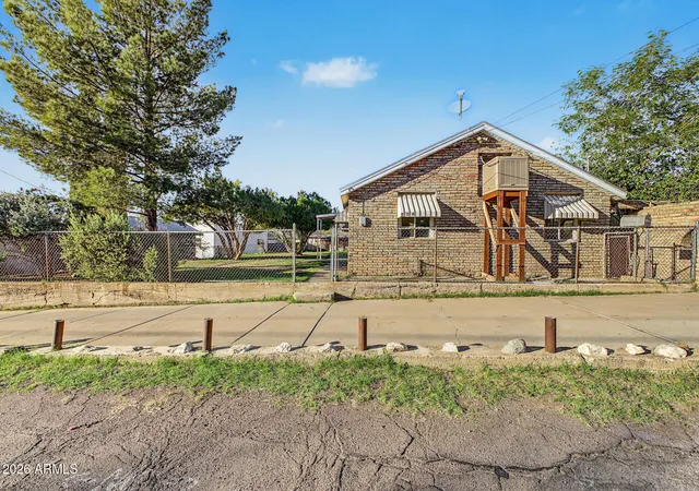 Photo 1 of Single family home for sale at 824 W Ray St, Superior, AZ 85173 | MLS# 7099835 | Listing updated on 2026-10-30