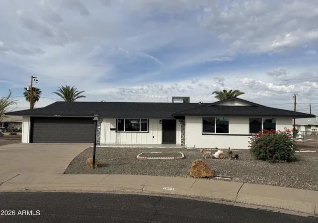 Single family home for sale at 10630 W Connecticut Ave, Sun City, AZ 85351 | MLS# 7100109