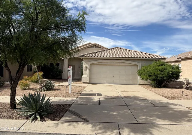 Single family home for sale at 2322 N Malachite Cir, Mesa, AZ 85207 | MLS# 7100140