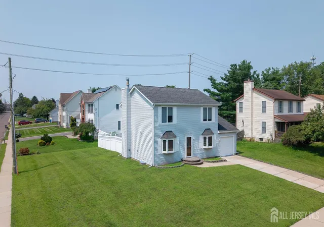 Photo 3 of Single family home for sale at 940 E Lincoln Ave, Piscataway, NJ 08854 | MLS# 2702691R | Listing updated on 2026-09-22