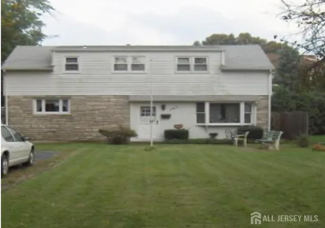 Photo 1 of Single family home for sale at 107 Zoar Pl, Middlesex, NJ 08846 | MLS# 2610203R | Listing updated on 2026-09-28