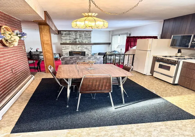 Photo 2 of Single family home for sale at 107 Zoar Pl, Middlesex, NJ 08846 | MLS# 2610203R | Listing updated on 2026-09-28