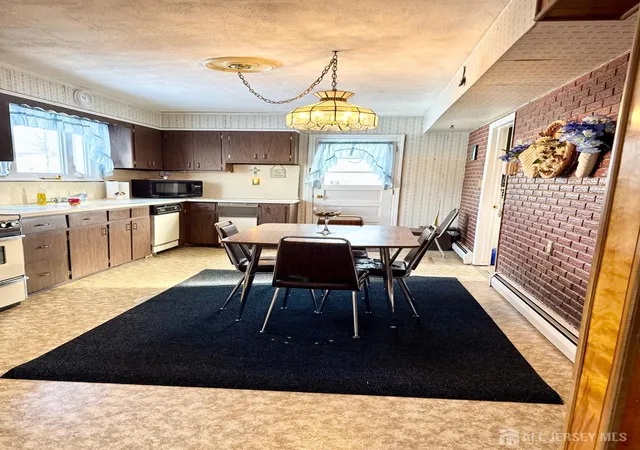 Photo 3 of Single family home for sale at 107 Zoar Pl, Middlesex, NJ 08846 | MLS# 2610203R | Listing updated on 2026-09-28