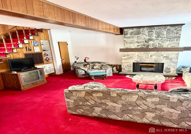 Photo 3 of Single family home for sale at 107 Zoar Pl, Middlesex, NJ 08846 | MLS# 2610203R | Listing updated on 2026-09-28