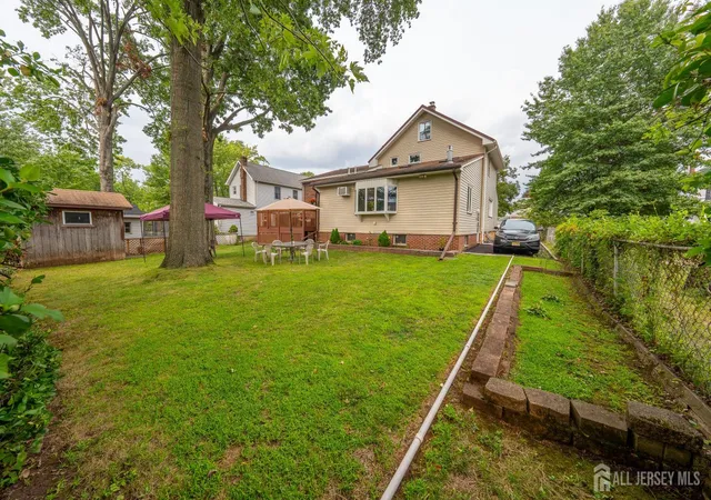 2nd image of 12 Carpenter Pl, Cranford, NJ 07016