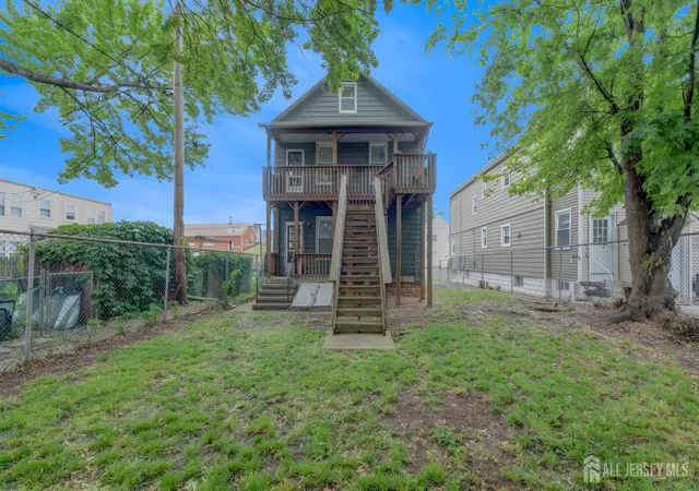 Homes for sale in Linden, NJ | 110 W 16 St, Linden, NJ 07036 | MLS# 2616560R