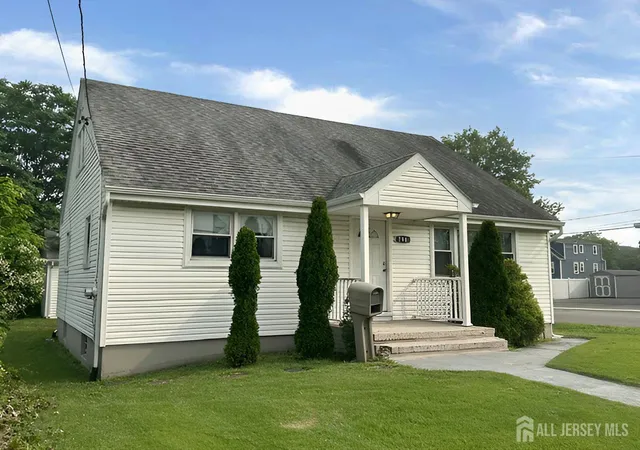 40th image of 796 Hamilton St, Somerset, NJ 08873 | MLS# 2701041R