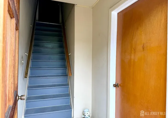 Photo 4 of House for sale at 528-530 Leffert St, South Amboy, NJ 08879 | MLS# 2703266R | Listing updated on 2026-09-29