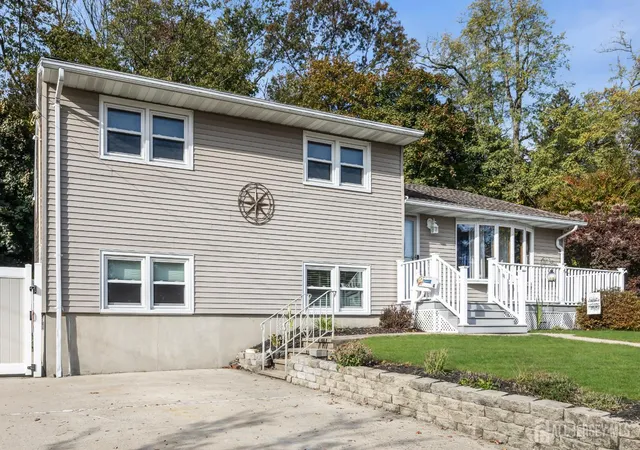 Photo 1 of Single family home for sale at 4 Nicholas Ct, Milltown, NJ 08850 | MLS# 2606632R | Listing updated on 2025-11-07
