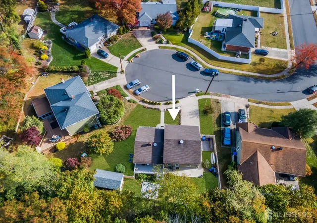 Photo 3 of Single family home for sale at 4 Nicholas Ct, Milltown, NJ 08850 | MLS# 2606632R | Listing updated on 2025-11-07